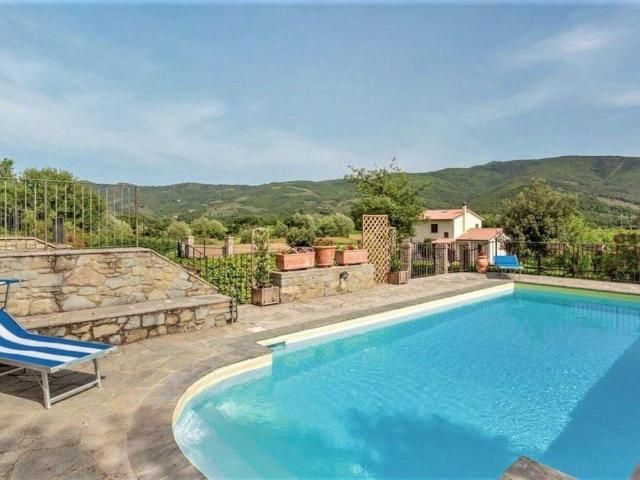 Villa in vendita a Castiglion Fiorentino AR