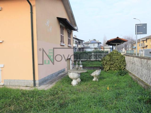 Villa in vendita a Castiglione d'Adda LO