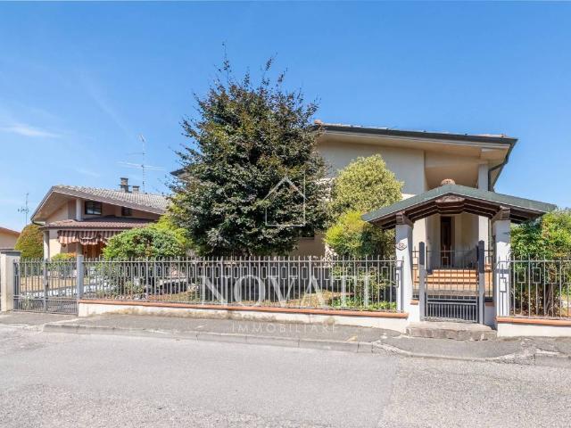 Villa in vendita a Castiglione d'Adda LO