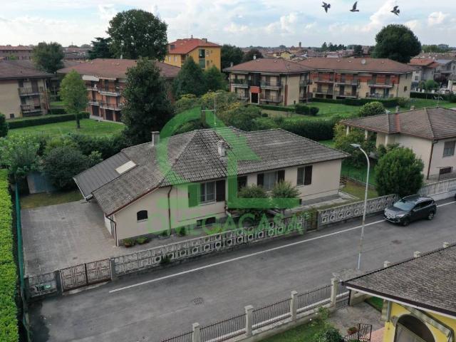 Villa in vendita a Castiglione d'Adda LO