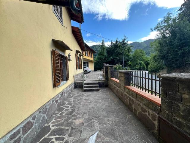 Villa in vendita a Castiglione dei Pepoli BO