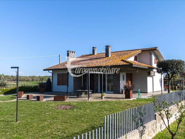 Villa in vendita a Castiglione del Lago PG