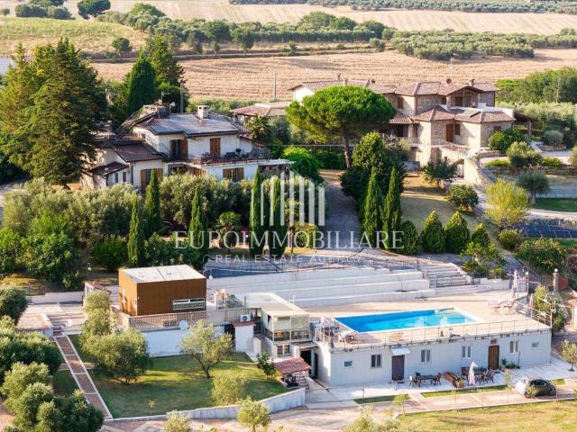 Villa in vendita a Castiglione del Lago PG