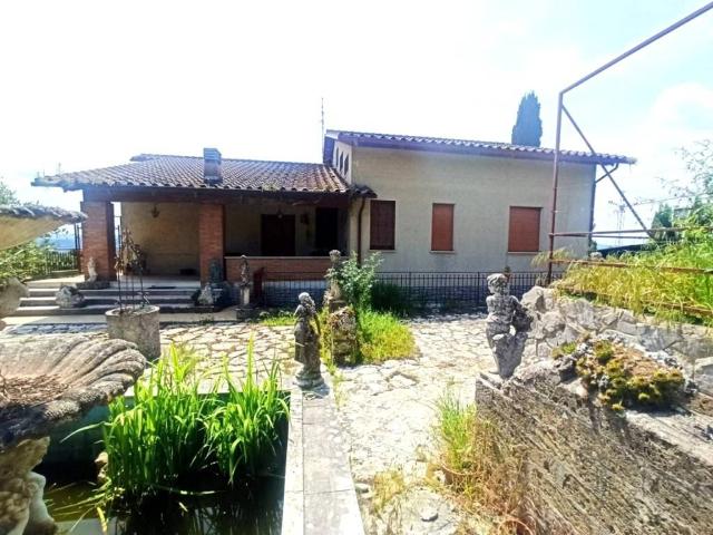 Villa in vendita a Castiglione del Lago PG