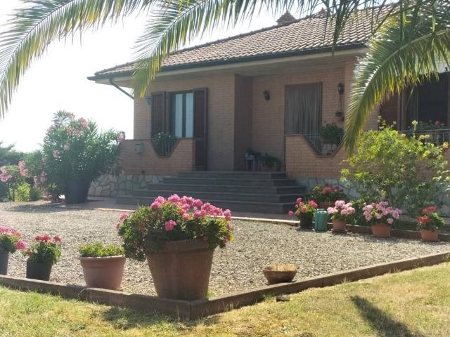 Villa in vendita a Castiglione del Lago PG
