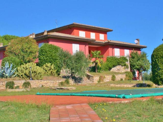 Villa in vendita a Castiglione del Lago PG