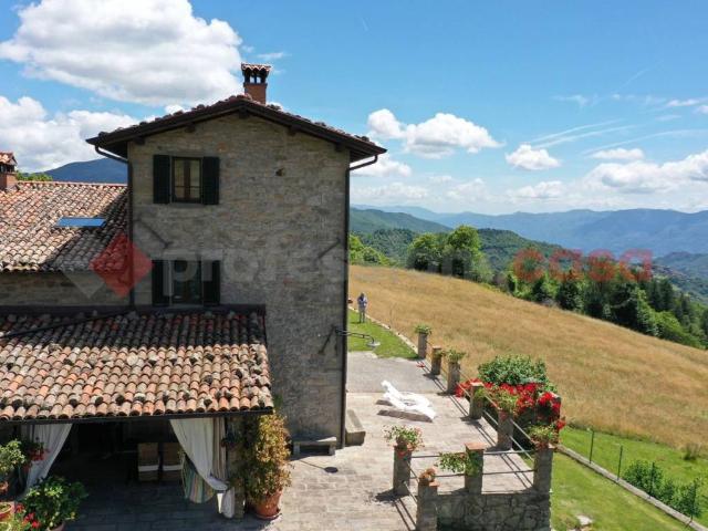 Villa in vendita a Castiglione di Garfagnana LU