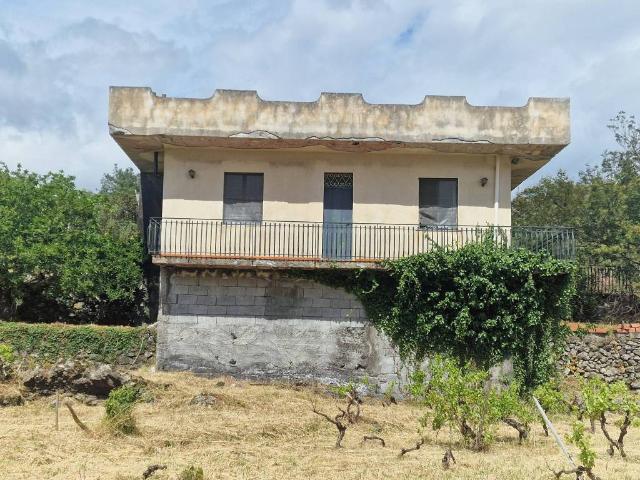 Villa in vendita a Castiglione di Sicilia CT