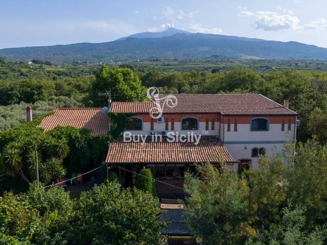 Villa in vendita a Castiglione di Sicilia CT