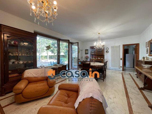 Villa in vendita a Castignano AP