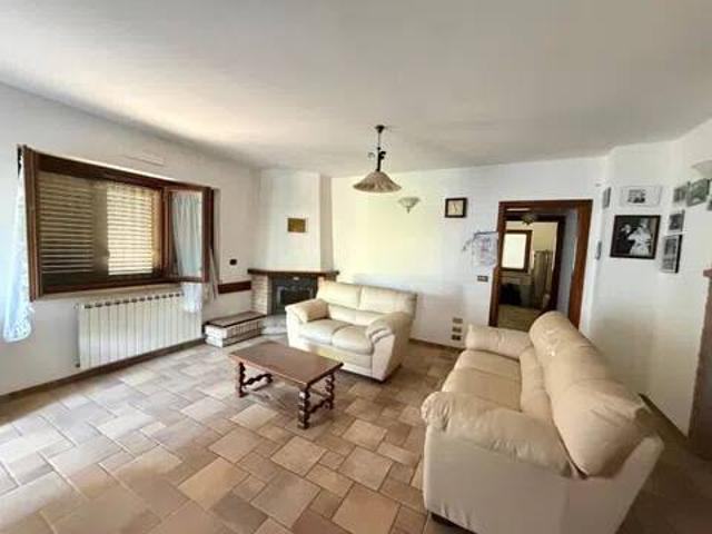 Villa in vendita a Castilenti TE