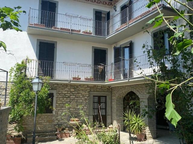 Villa in vendita a Castino CN
