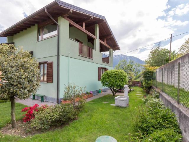 Villa in vendita a Castione Andevenno SO