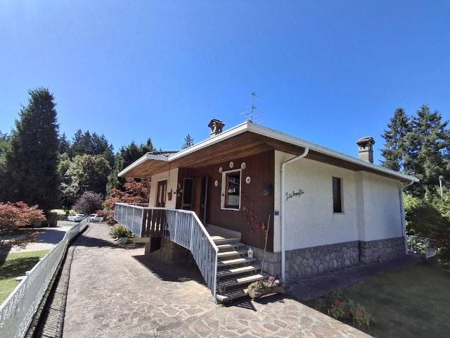Villa in vendita a Castione della Presolana BG