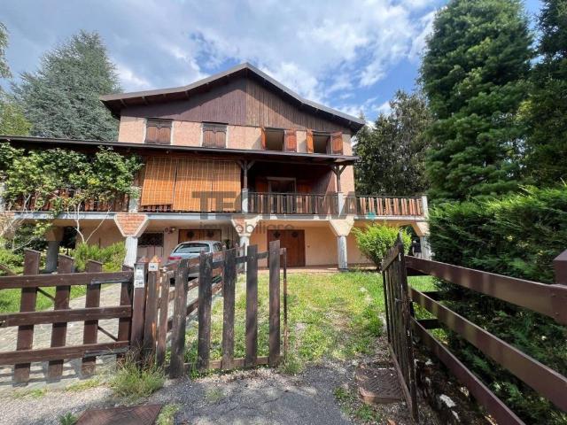 Villa in vendita a Castione della Presolana BG