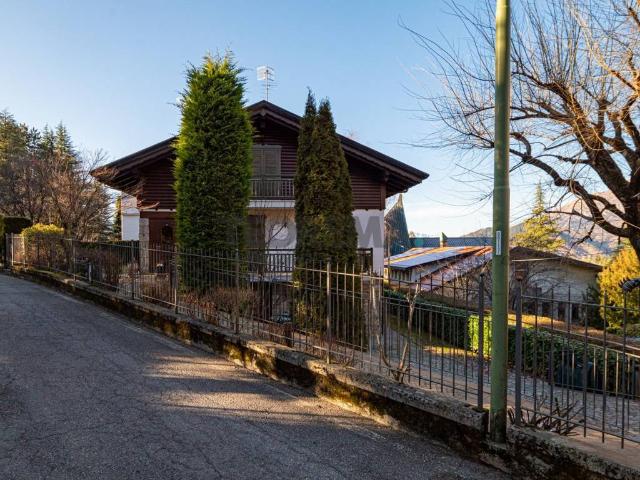 Villa in vendita a Castione della Presolana BG