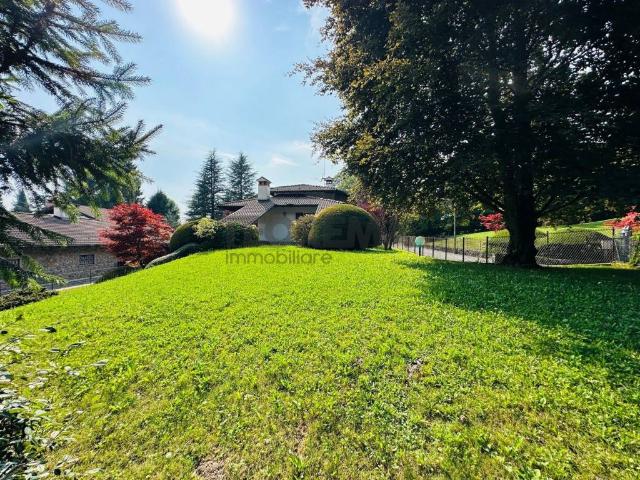 Villa in vendita a Castione della Presolana BG