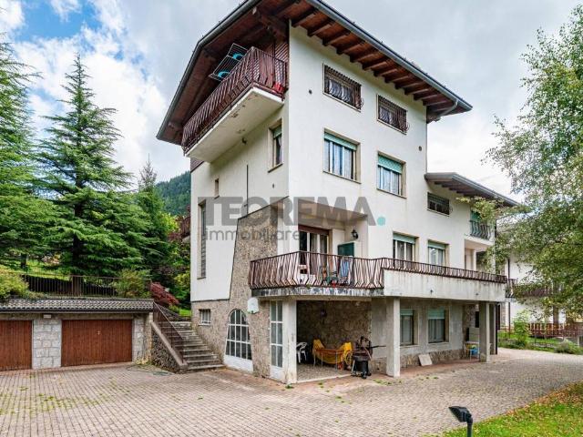 Villa in vendita a Castione della Presolana BG