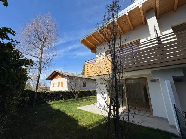 Villa in vendita a Castione della Presolana BG