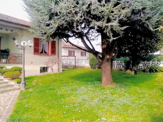 Villa in vendita a Castrezzato BS