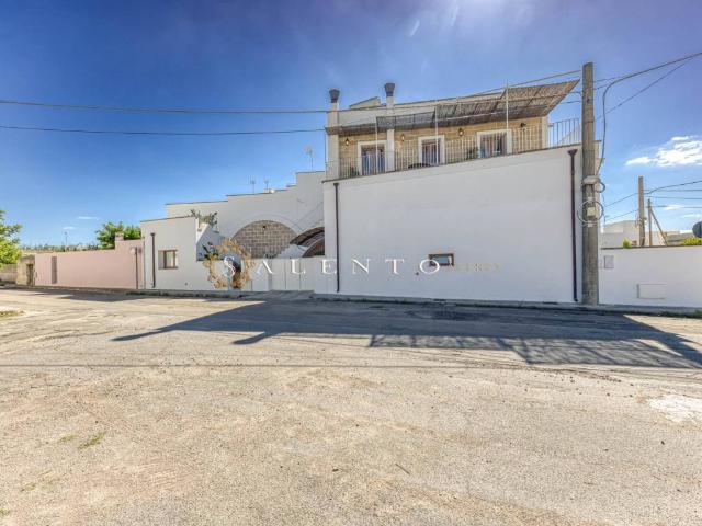 Villa in vendita a Castrignano del Capo LE