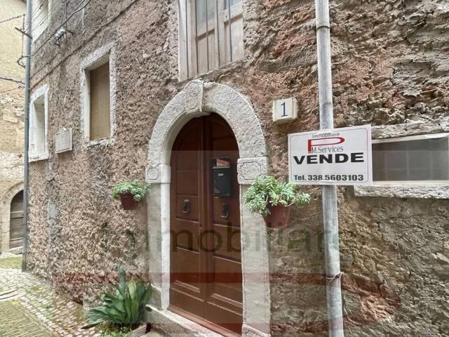 Villa in vendita a Castro dei Volsci FR
