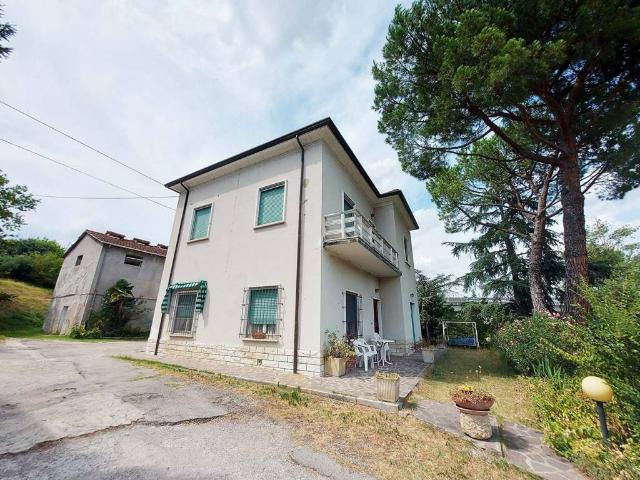 Villa in vendita a Castrocaro Terme e Terra del Sole FC
