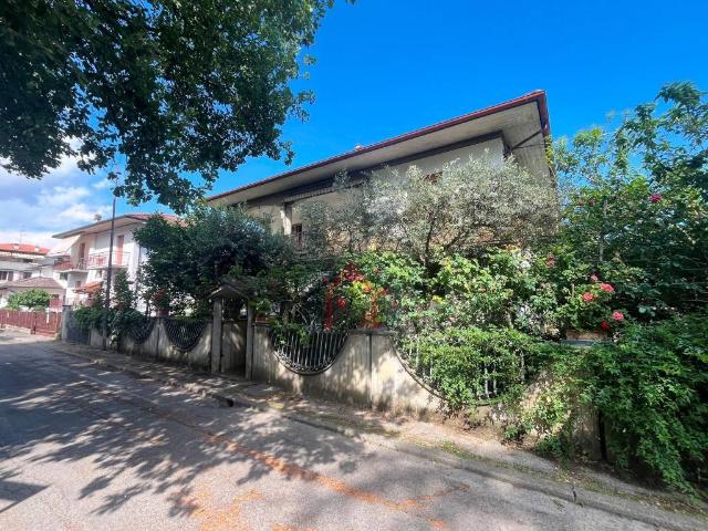 Villa in vendita a Castrocaro Terme e Terra del Sole FC
