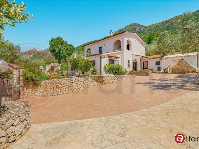 Villa in vendita a Castrocielo FR