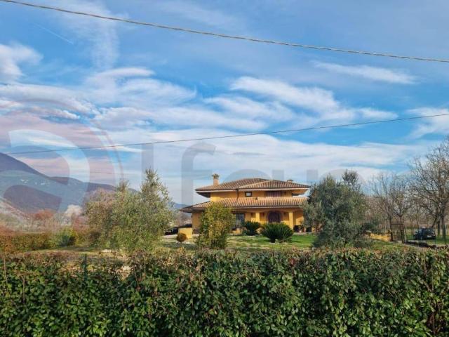 Villa in vendita a Castrocielo FR