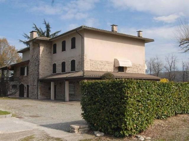 Villa in vendita a Ceva CN