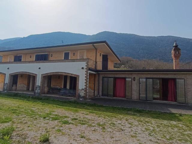 Villa in vendita a Ceccano FR