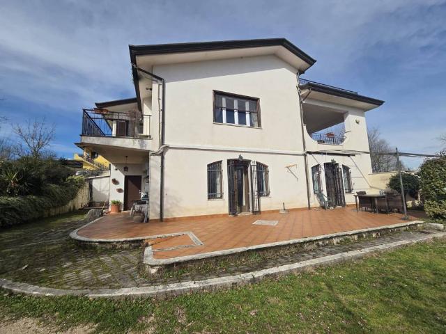 Villa in vendita a Ceccano FR