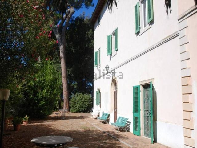 Villa in vendita a Cecina LI