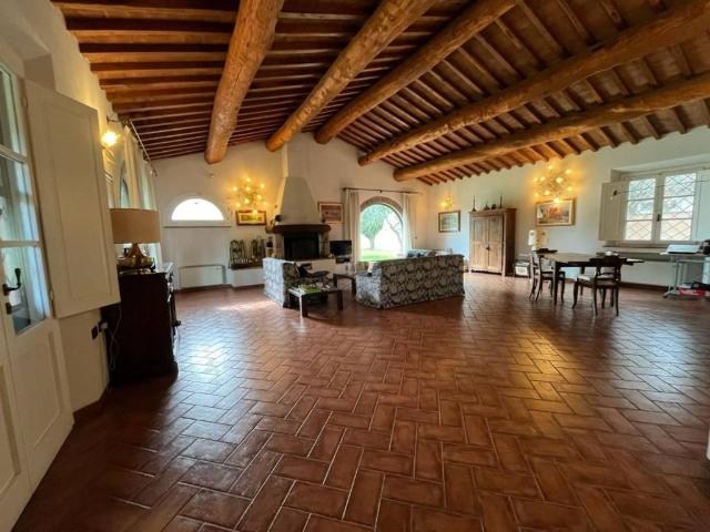 Villa in vendita a Cecina LI