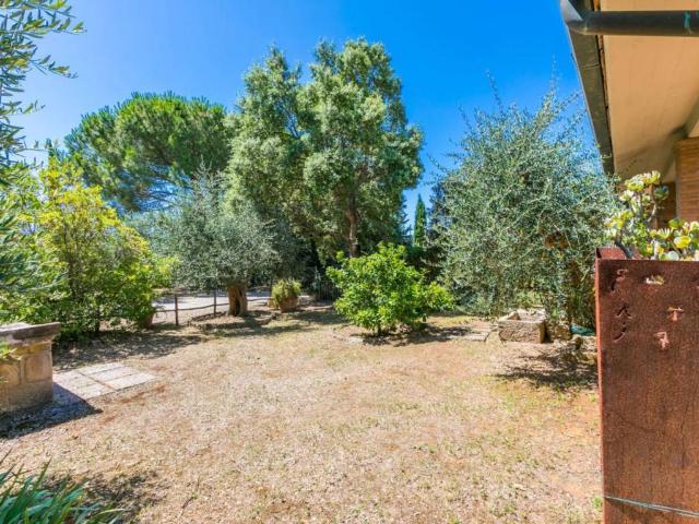 Villa in vendita a Cecina LI