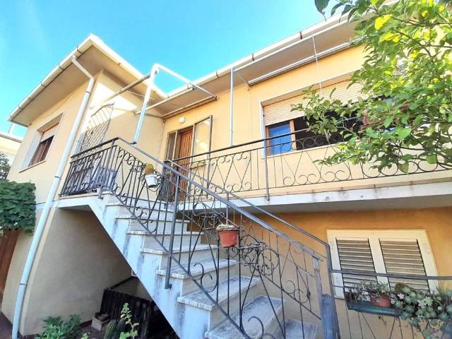 Villa in vendita a Cecina LI