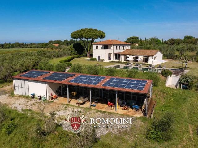 Villa in vendita a Cecina LI