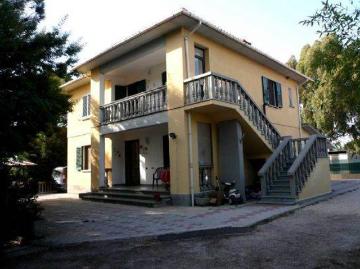 Villa in vendita a Cecina LI
