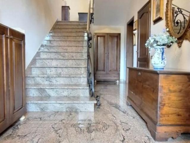 Villa in vendita a Cecina