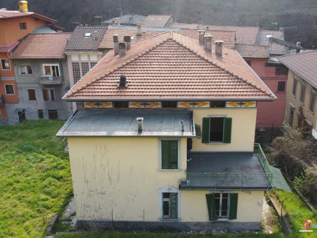 Villa in vendita a Cedegolo