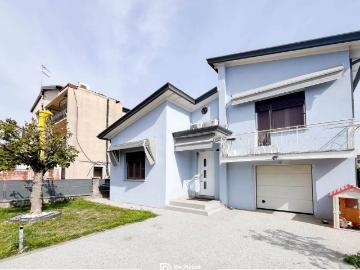 Villa in vendita a Ceggia VE