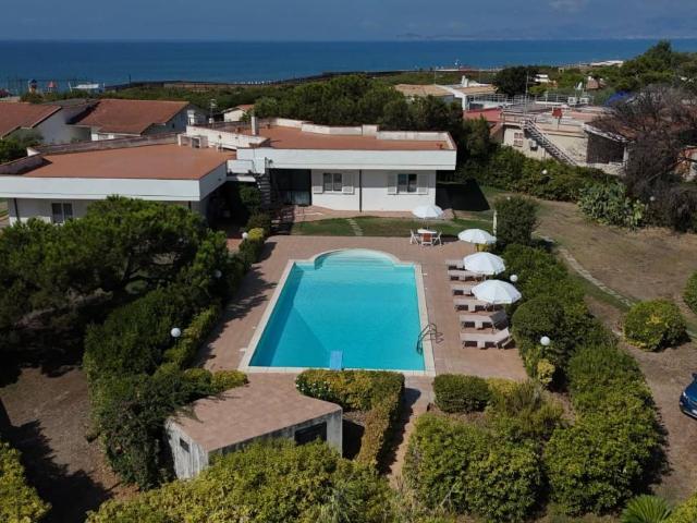 Villa in vendita a Cellole CE