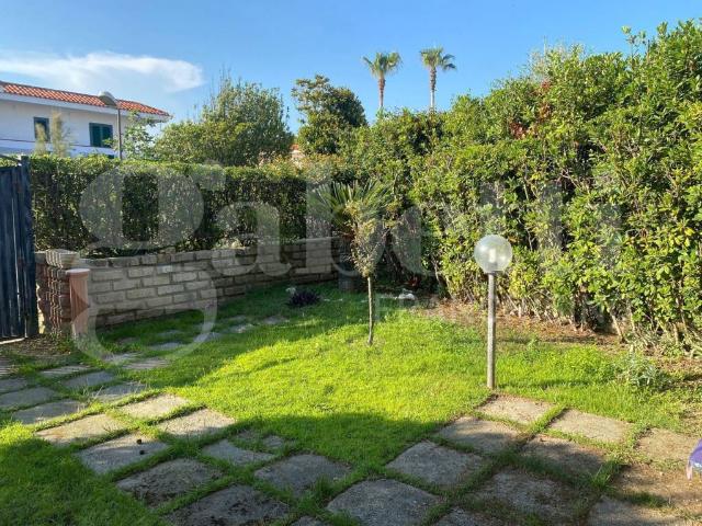 Villa in vendita a Cellole CE