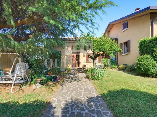 Villa in vendita a Cellatica BS