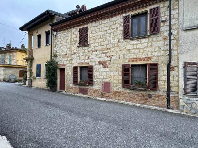Villa in vendita a Cella Monte AL