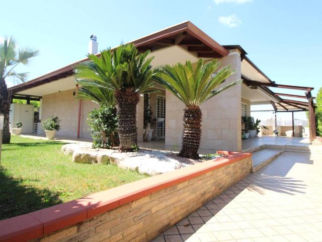 Villa in vendita a Cellamare BA