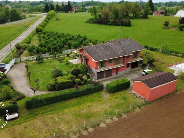 Villa in vendita a Cellarengo AT