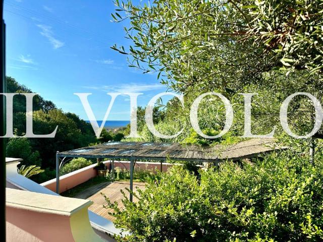 Villa in vendita a Celle Ligure SV