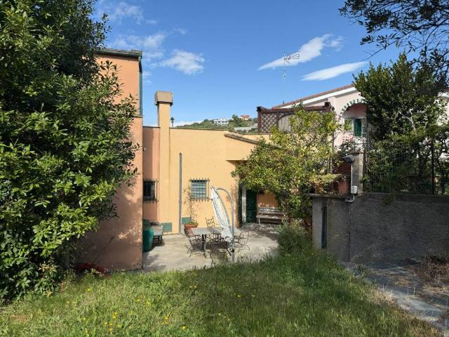 Villa in vendita a Celle Ligure SV